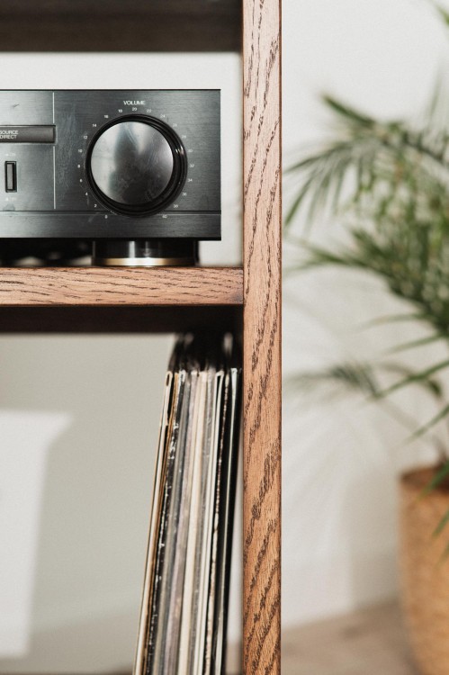 szafka-pod-gramofon-i-plyty-winylowe.jpg