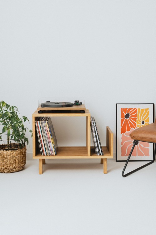 szafka-pod-gramofon-i-plyty-winylowe.jpg