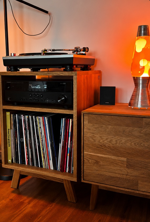 Szafka Vinyl Vibe w muzycznym kąciku Annette z Niemiec